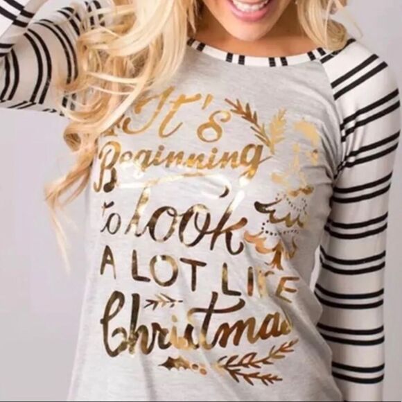 🎅 “It’s Beginning to Look a Lot Like Christmas” Top 🎅 - Picture 6 of 10
